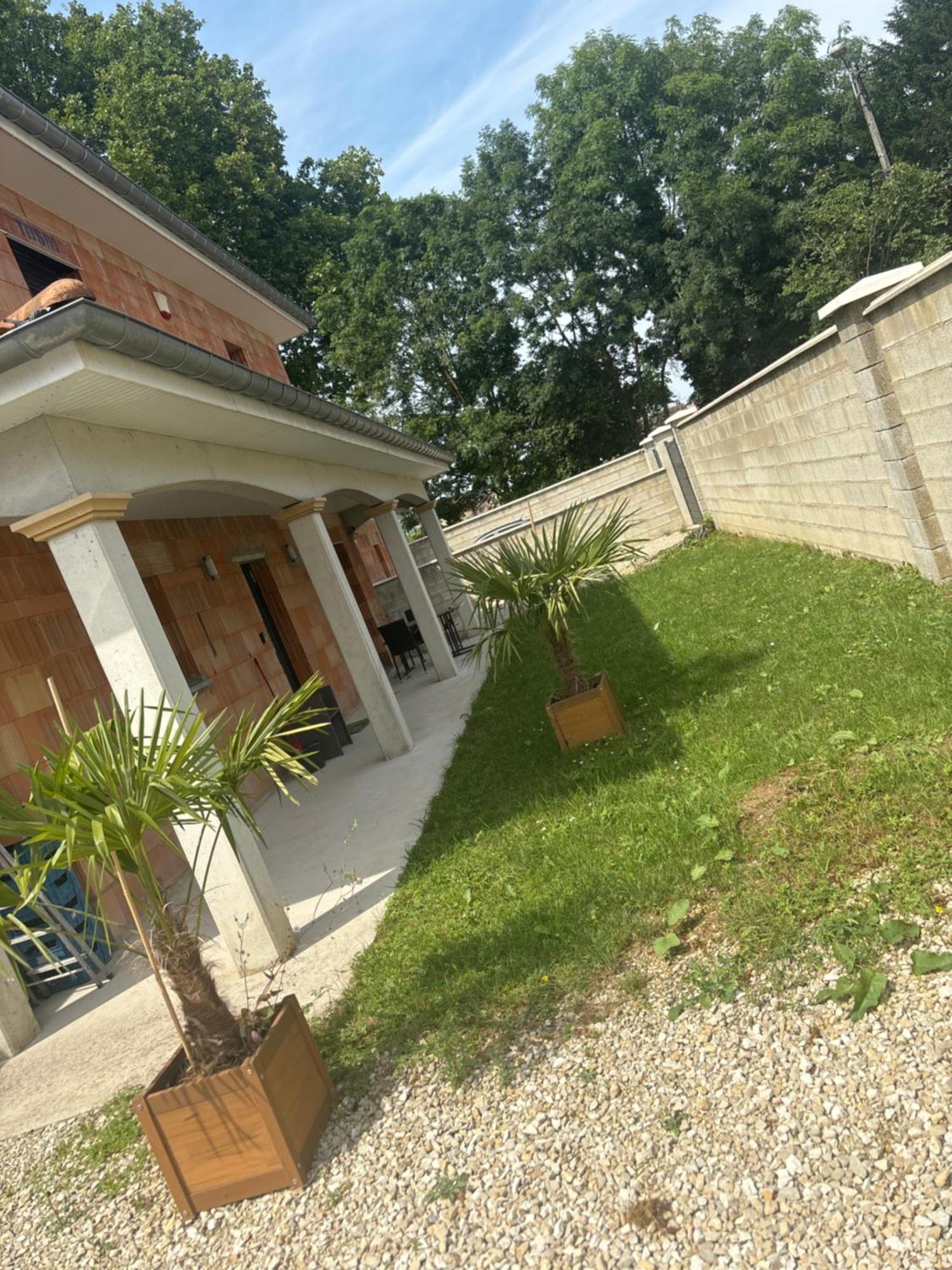 Lg1 Apartamento Saint-Dizier Exterior foto